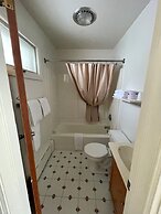 Sara Placid Inn & Suites