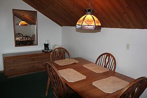 Sara Placid Inn & Suites