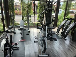 Khum Damnoen Resort