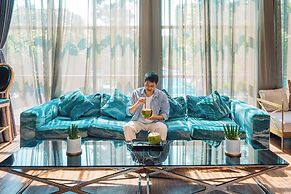 Khum Damnoen Resort