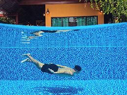 Khum Damnoen Resort