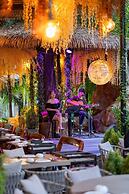Khum Damnoen Resort