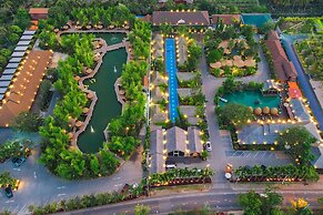 Khum Damnoen Resort