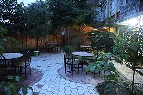 Hotel Holy Temple Tree & Chautari Cafe