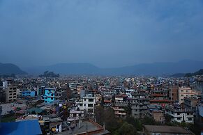 Hotel Holy Temple Tree & Chautari Cafe