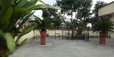 Hotel Holy Temple Tree & Chautari Cafe