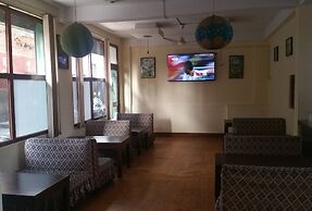 Hotel Holy Temple Tree & Chautari Cafe