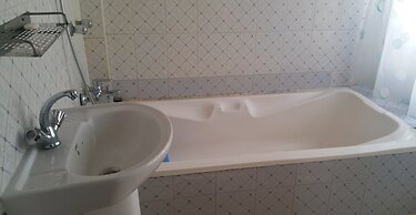 Hotel Holy Temple Tree & Chautari Cafe