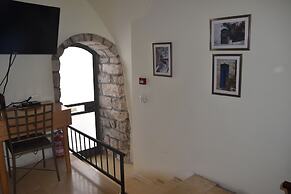 Artists' Colony Inn Zefat