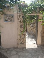 Artists' Colony Inn Zefat