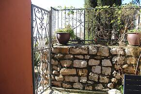 Artists' Colony Inn Zefat