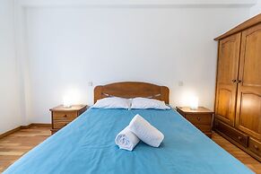 House and People - Quinta da Armada