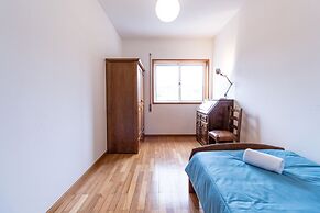 House and People - Quinta da Armada