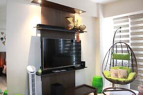One Palm Tree Villas Classy Condotel