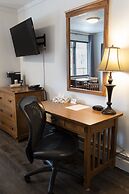 Schott’s Lake Conference & Resort