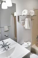 Schott’s Lake Conference & Resort