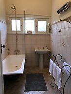 Ambrosia Holiday Home