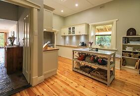 Ambrosia Holiday Home