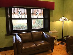 Ambrosia Holiday Home