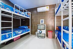 Mountain Field Pool Villa Cha-am