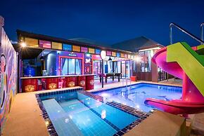 Mountain Field Pool Villa Cha-am