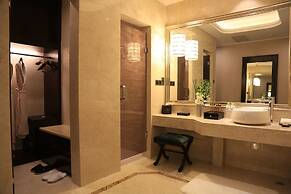 The Huiting Collection