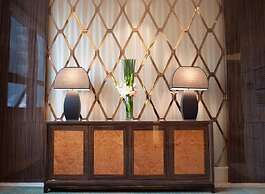 The Huiting Collection