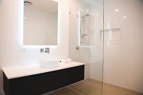 Iconic Kirra Beach Resort