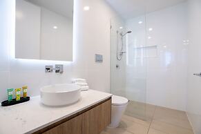 Iconic Kirra Beach Resort