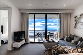 Iconic Kirra Beach Resort