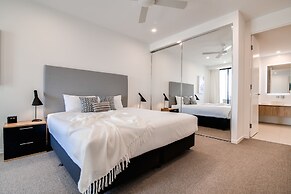 Iconic Kirra Beach Resort