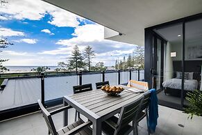 Iconic Kirra Beach Resort