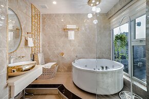 Cicilia City Hotel Saigon Center