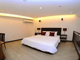 Bauan Plaza Hotel