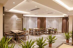 James Joyce Coffetel Dongxiaonan