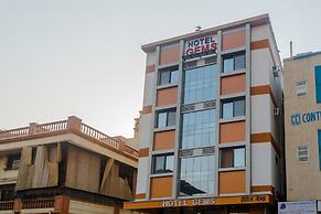 OYO 13511 Hotel Gems