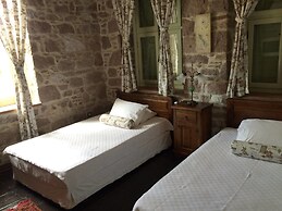 Cunda Has Konak Otel