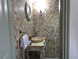 Cunda Has Konak Otel