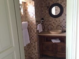 Cunda Has Konak Otel