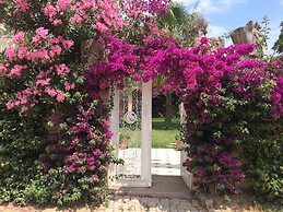 Cunda Has Konak Otel