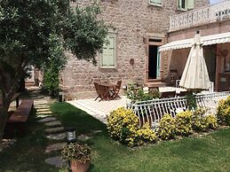 Cunda Has Konak Otel