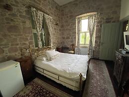 Cunda Has Konak Otel