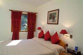 Tiger's Den Resort Bandhavgarh