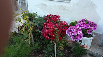 Keramos Boutique Hotel