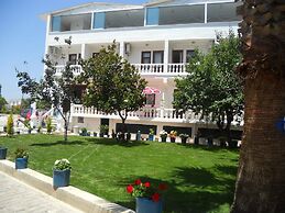 Keramos Boutique Hotel