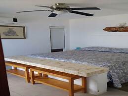 Las Playas Guitarron