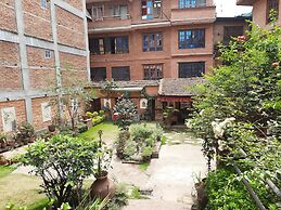 Pradhan House Homestay with Garden
