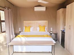 Kingfisher Creek Safari Lodge