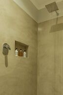 Kingfisher Creek Safari Lodge