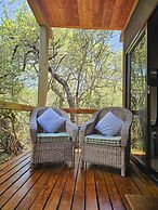 Kingfisher Creek Safari Lodge